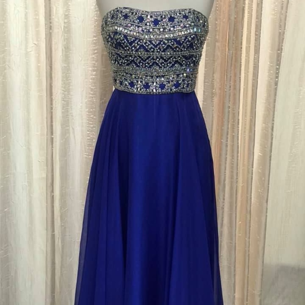 Prom dress